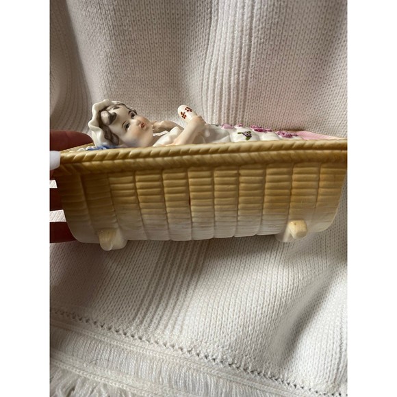 Rare Vintage Bisque Baby in Cradle - Picture 2 of 8